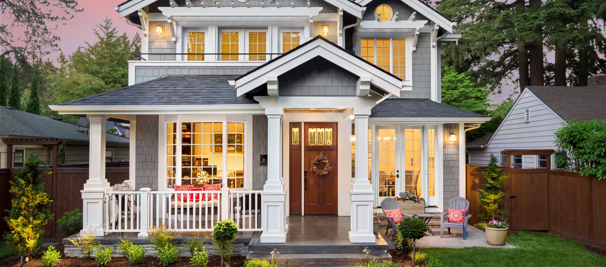 Real estate photography showcasing the exterior of a luxury home.